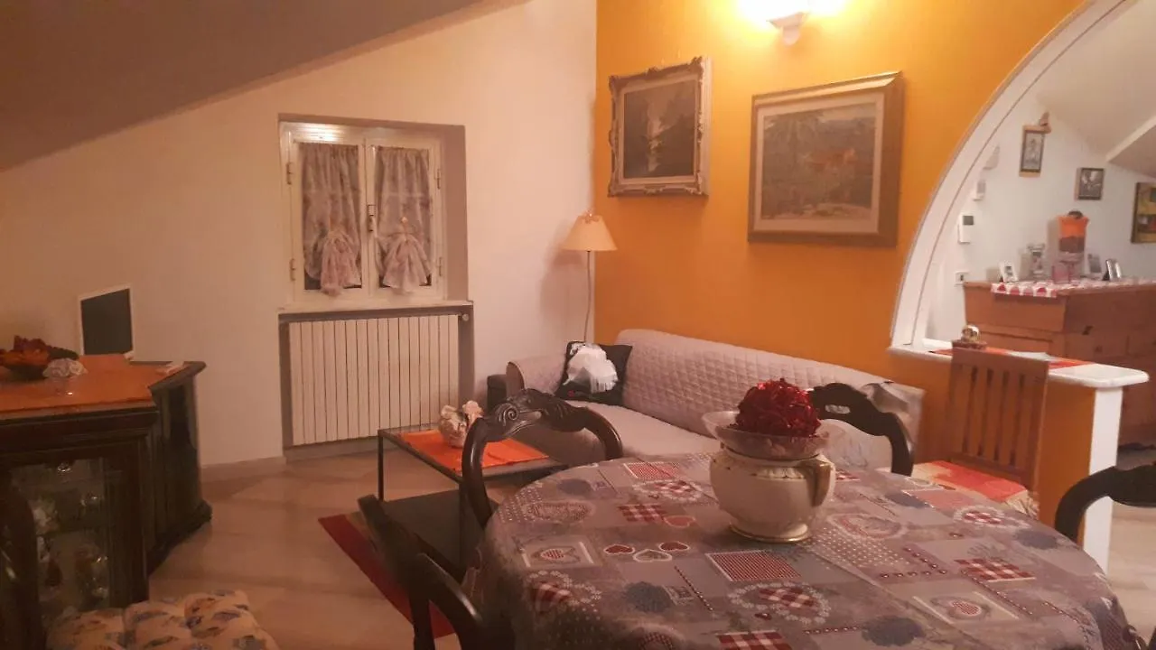 L' Oasi Di Elisa Apartment Massa  Italy