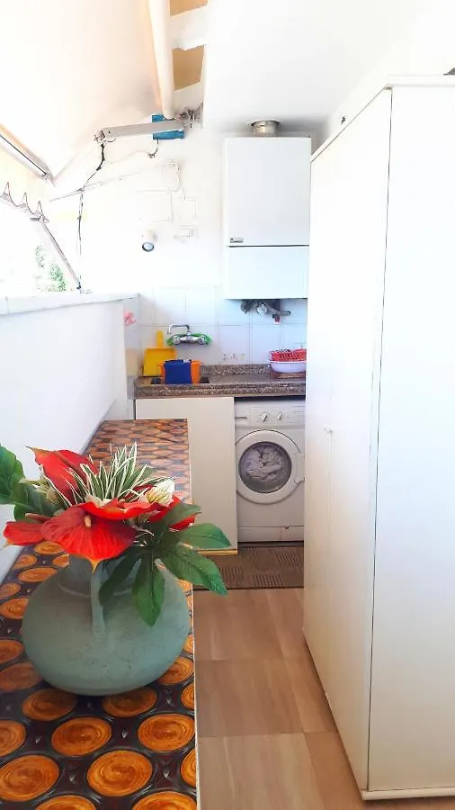 L' Oasi Di Elisa Apartment Massa  Italy