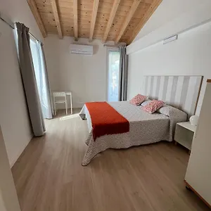 Appartamento Aranceto 10, Massa (Tuscany)